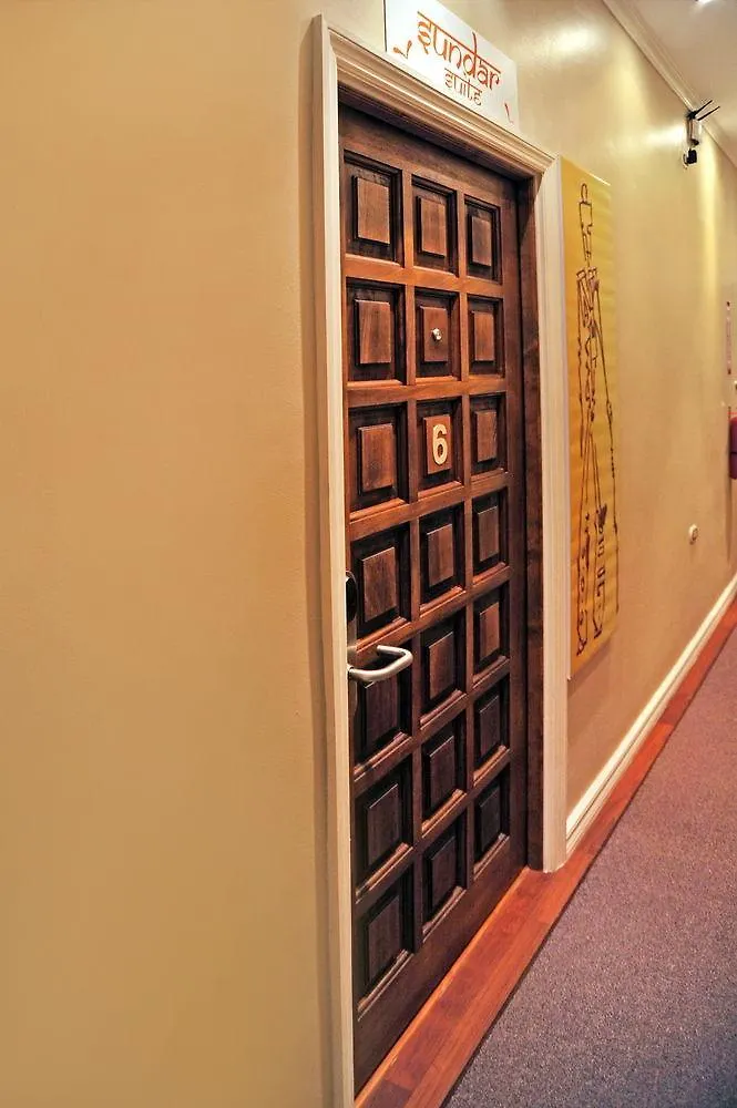 Culture Crossroads Inn Port of Spain